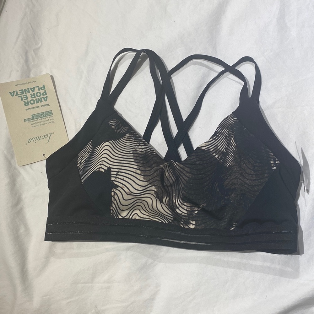 NWT Leonisa Strappy Sports Bra